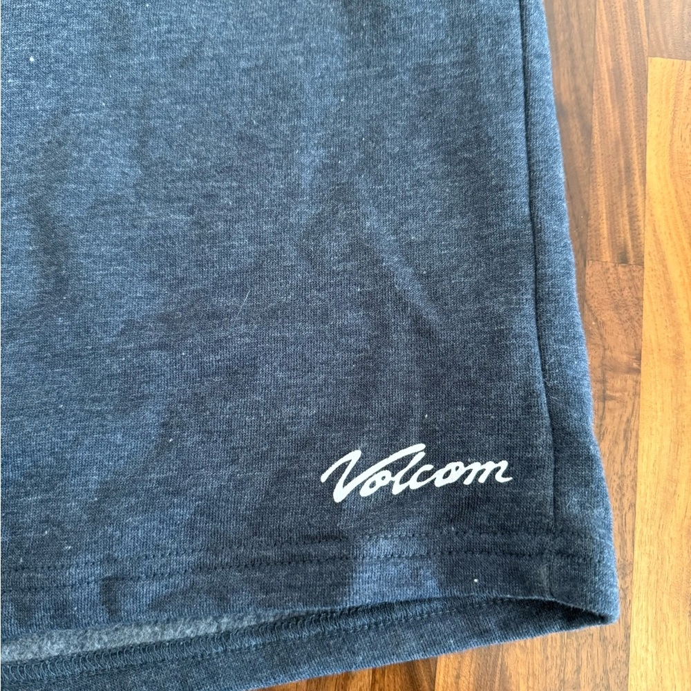 Volcom Navy Sweat Shortsp - Picture 3 of 6